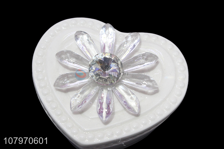 Best selling heart shaped ceramic trinket jewelry storage box with lid
