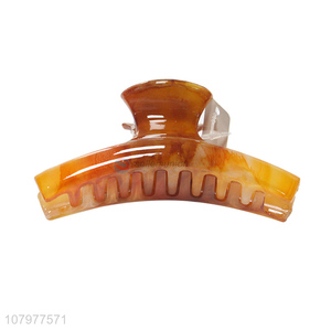 Factory wholesale orange plastic clip ladies temperament griping clip