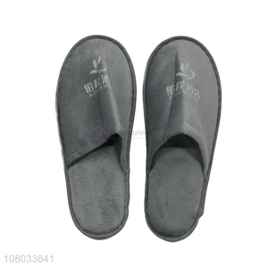 Recent design universal size slippers disposable slippers for women and men