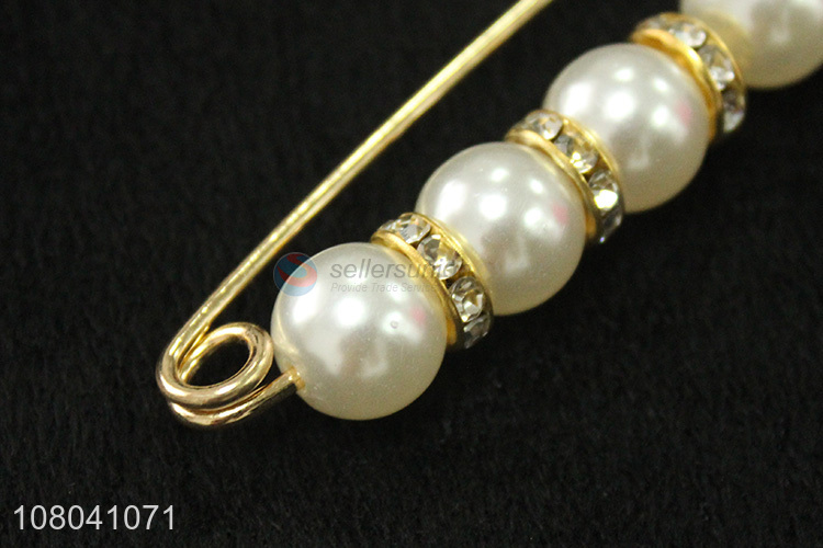 Latest design fashionable jewelry pearls brooch for women