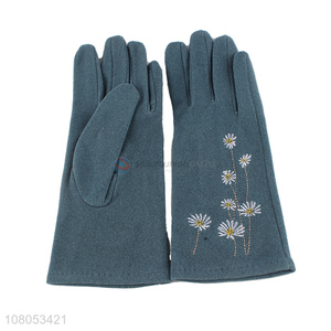 Yiwu Market Blue Fashion Outdoor Cycling Gloves for Ladies