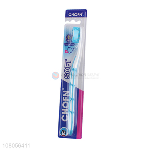High quality blue plastic portable travel toothbrush
