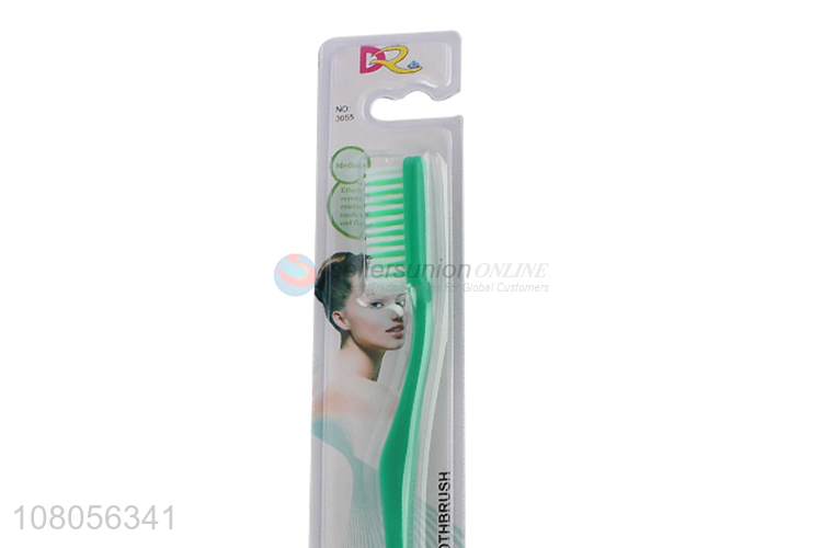 Good quality green plastic toothbrush household soft bristle toothbrush
