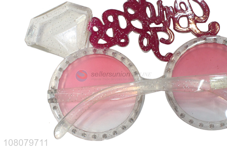 Yiwu wholesale pink cute girls glasses for party decoration
