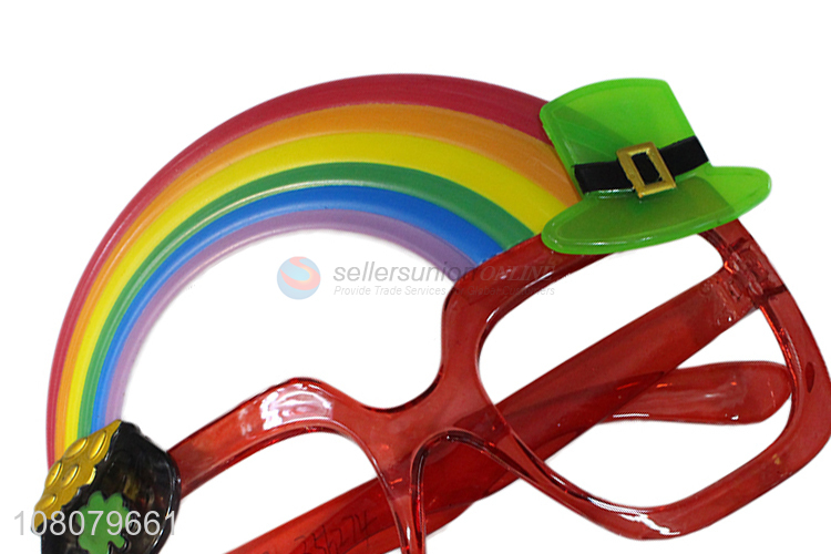 High quality rainbow plastic party decoration glasses for sale