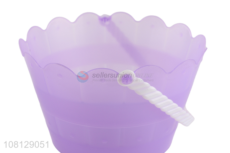 Factory price delicate plastic sand bucket outdoor beach toy