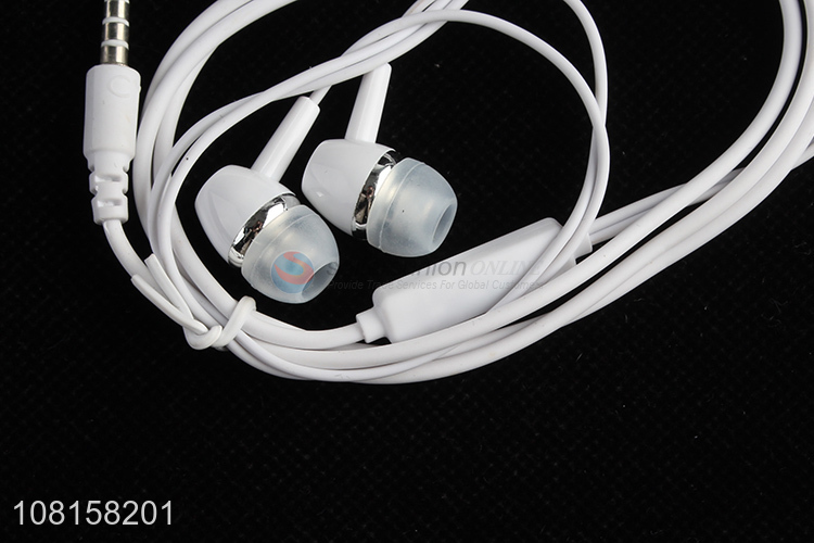 New arrival wired in-ear earbud headphones with mic