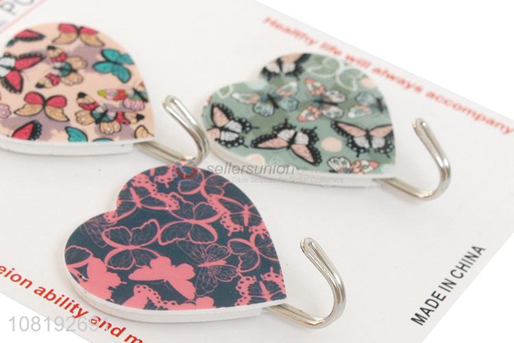 Fashion Design Heart Shape Sticky Hooks For Kitchen And Bathroom