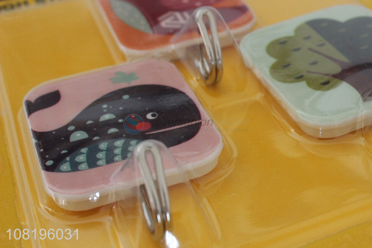 Good quality plastic sticky hooks wall hooks for hanging