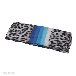 Hot selling creative fashion silk scarf for ladies