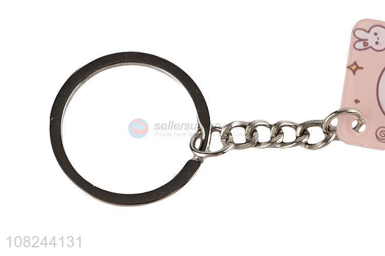 Yiwu wholesale durable fashion alloy keychain with top quality