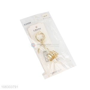 Yiwu market golden fashion <em>key</em> <em>chain</em> metal pendant