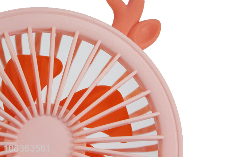 Yiwu market cute mini desk fan rechargeable fan for home and office