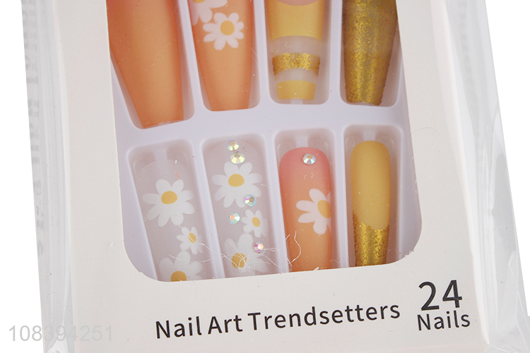 High quality delicate flower fake nails fashion nail art for women