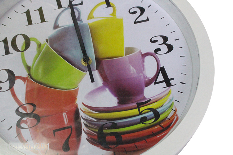 China market plastic battery quartz wall clock wholesale