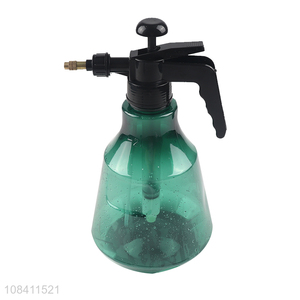 Yiwu wholesale transparent plastic <em>spray</em> <em>bottle</em> 2L