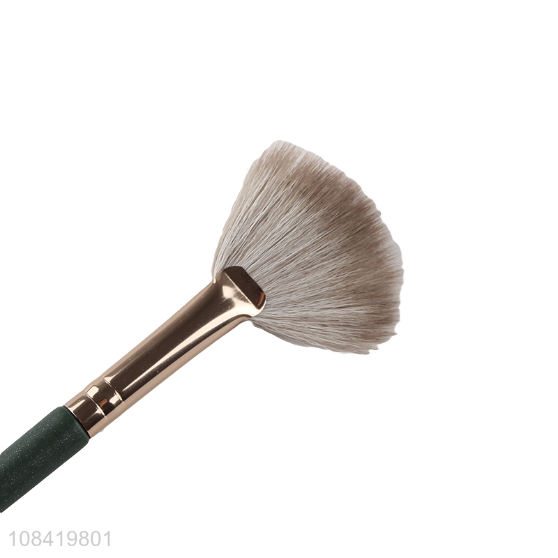 Factory direct sale soft makeup tools blush brush wholesale