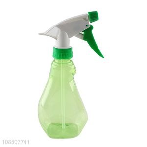 Yiwu market plastic handheld watering garden spray bottle