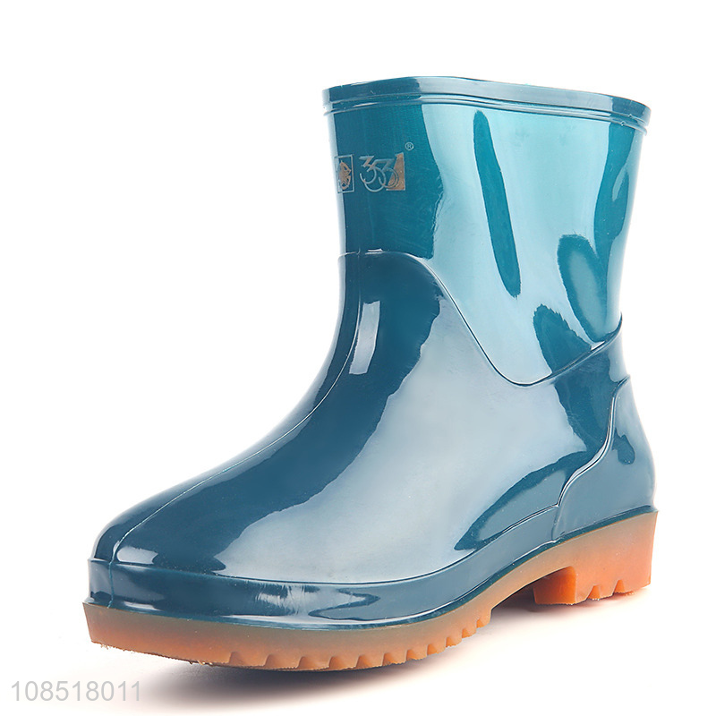 Latest products non-slip women rain boots gumboots for outdoor