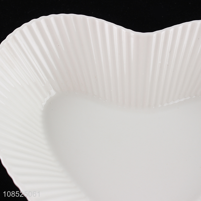 Good price white heart shape home ceramic tableware plate set