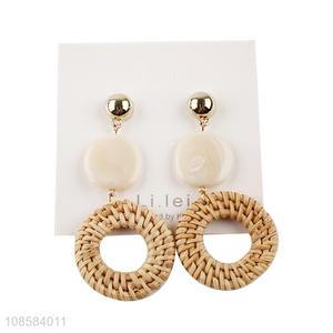 Yiwu factory decorative ladies fashion jewelry accessories earrings