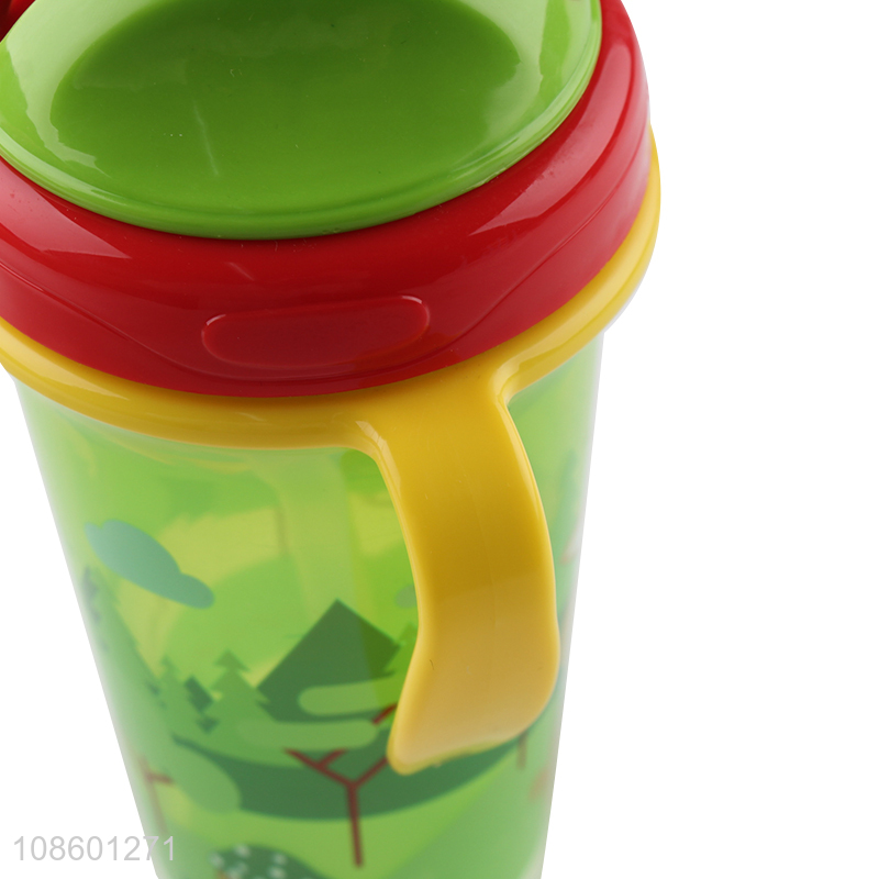 Wholesale food grade plastic baby training cup with straw and handles