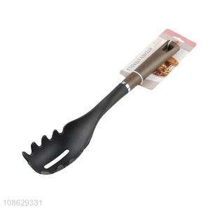 Wholesale long handle spaghetti spoon pasta server with wood grain handle
