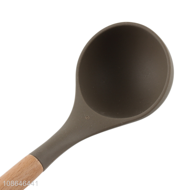 Top quality round silicone kitchen utensils soup ladle wholesale