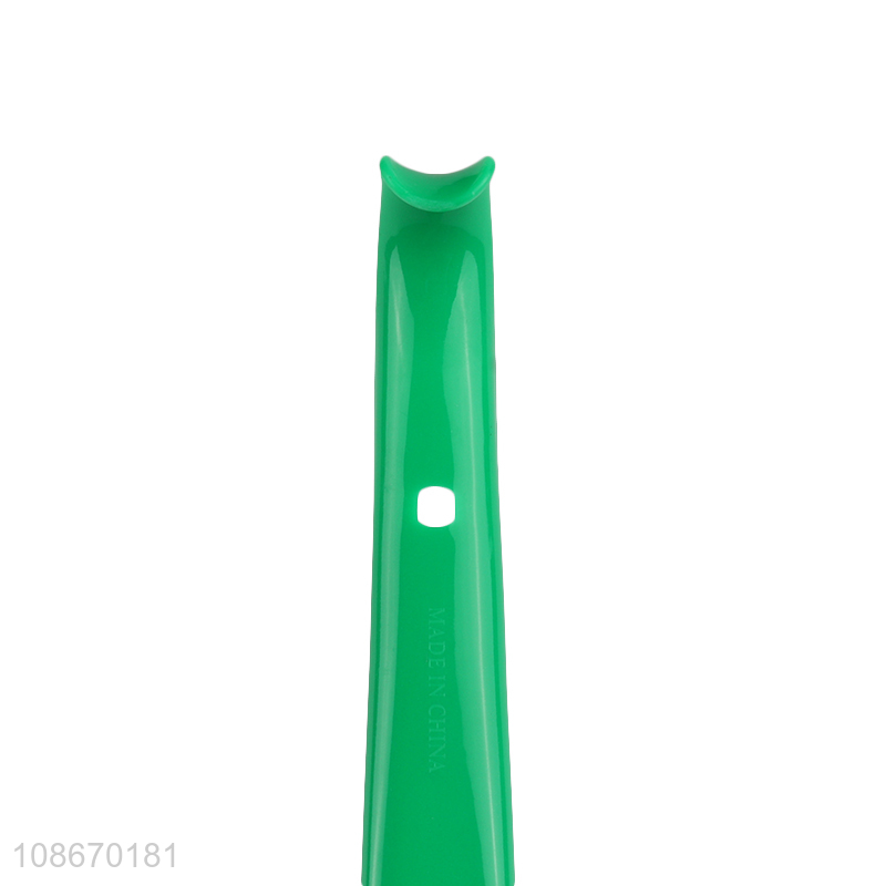 Wholesale custom logo long handle plastic shoe horn for for seniors