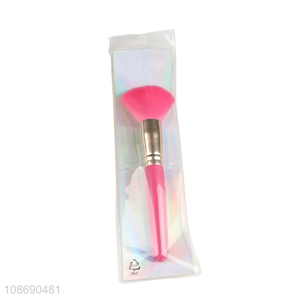 Good quality cosmetic brush makeup brush for blush, bronzer & powder