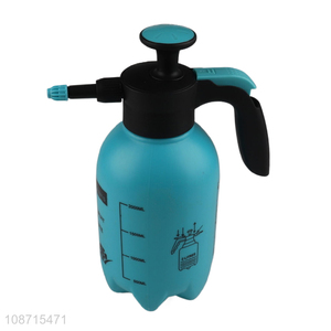 Good quality 2000ml manual plastic pressure sprayer garden spray bottle