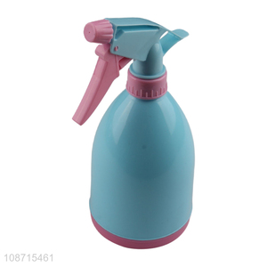 Online wholesale candy colored manual plastic spray bottle for home & garden