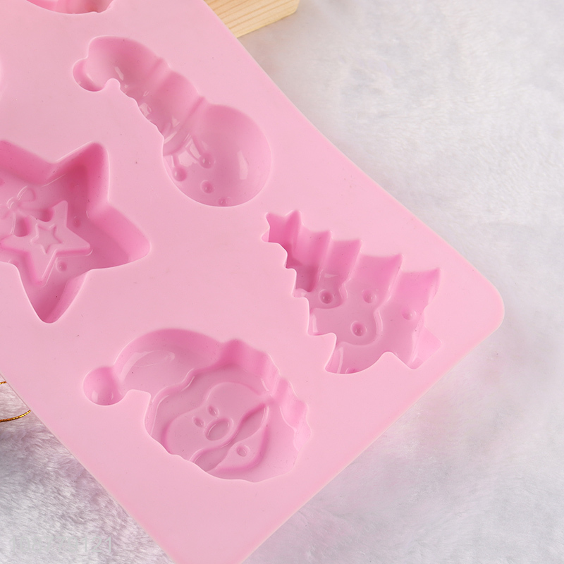 Good quality non-stick silicone cake molds for baking