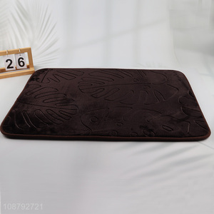 Wholesale non-slip absorbent embossed bathroom mat with memory sponge