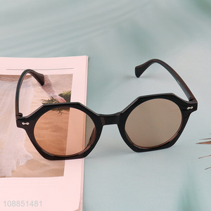 New product plastic frame uv protection <em>sunglasses</em> for women men