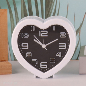 Top quality heart shape <em>alarm</em> <em>clock</em> desk <em>clock</em> for sale