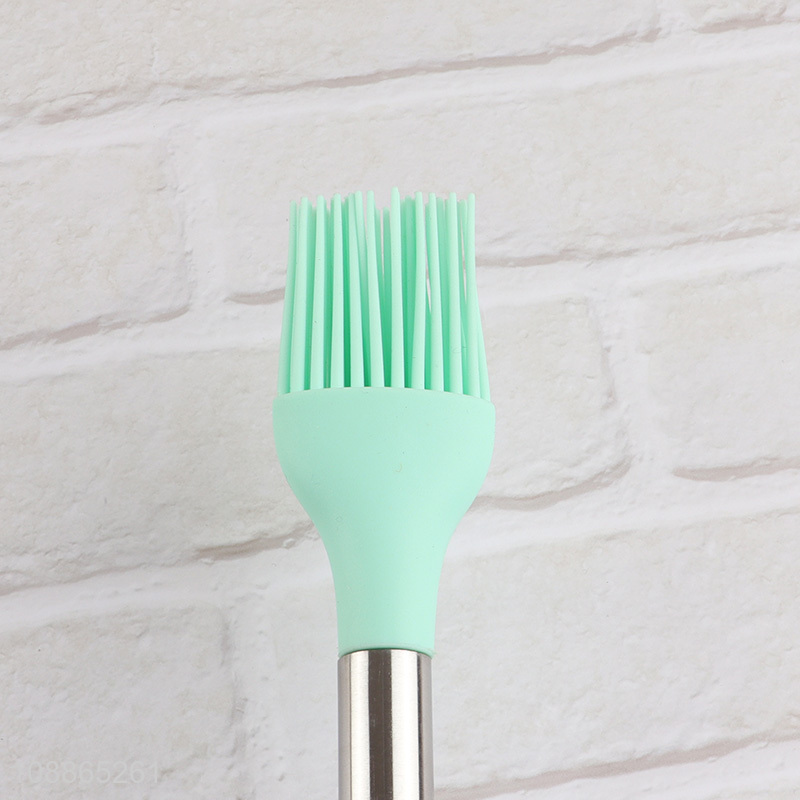 Good quality heat resistant silicone basting pastry brush with long handle