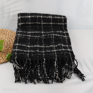 Online wholesale men women winter scarf plaid scarf with fringes