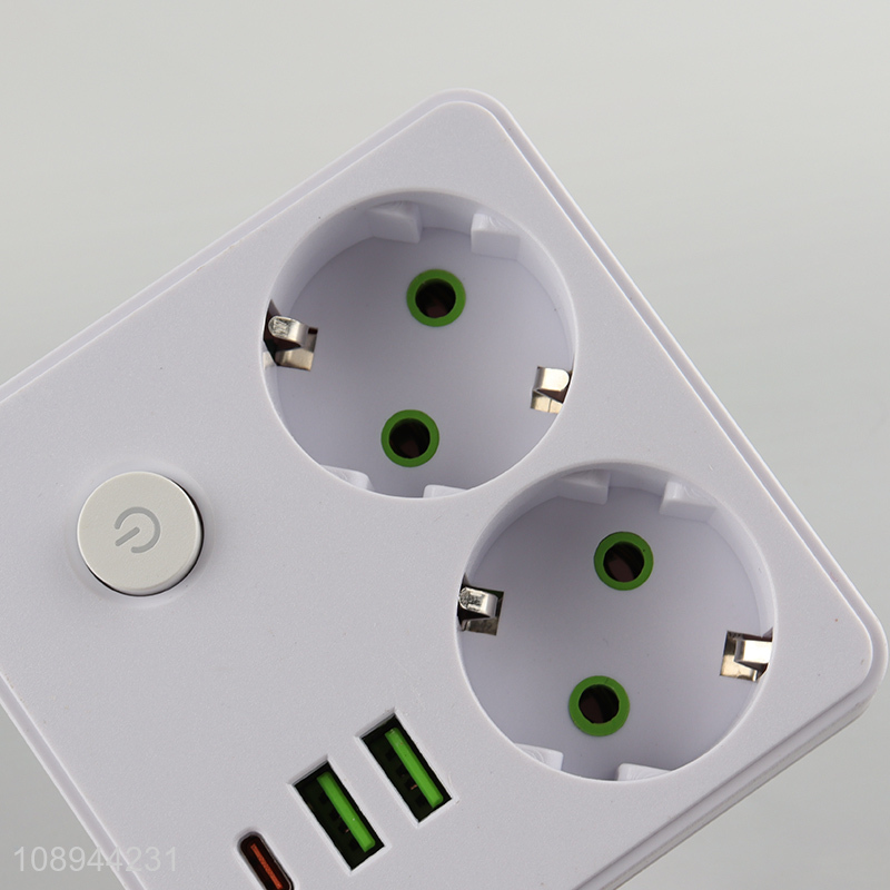 New Product EU Socket Travel Plug Adapter with 2 USB Charging Ports