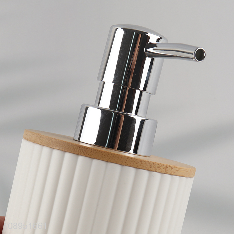 High Quality Refillable Liquid Soap Lotion Dispenser with Bamboo Lid