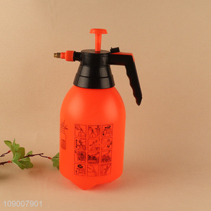 Wholesale 2L Handheld Garden Pump Sprayer Manual Spray Bottle Lawn Sprayer