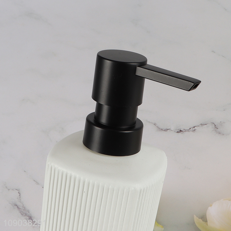 Good Quality Opque Glass Hand Soap Dispenser with Pump for Bathroom Counter