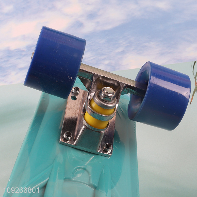 China Factory Light Weight Skateboard Youngster Skateboard Plastic PP Deck Skateboard