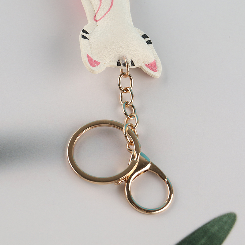 China factory cartoon cat pendant portable keychain key ring for gifts