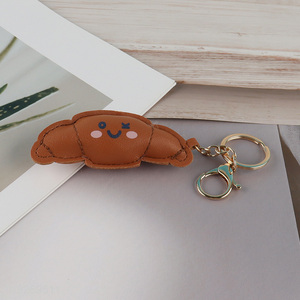 Hot selling leather pendant cartoon keychain key ring bag pendant wholesale