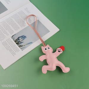 Low price cartoon pendant leather keychain key ring bag pendant