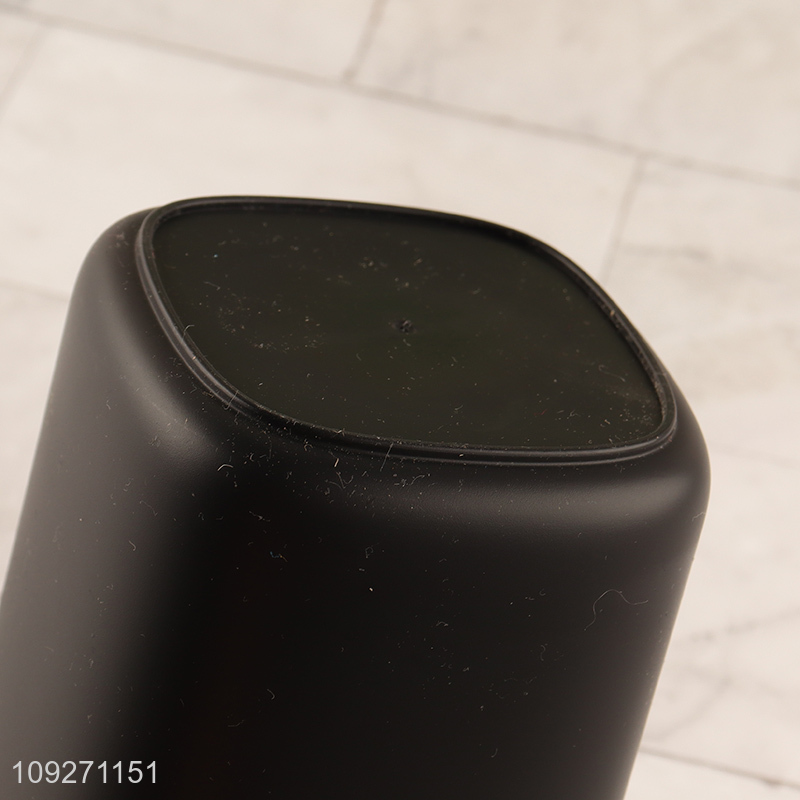 Yiwu market black bathroom accessories toilet brush for sale