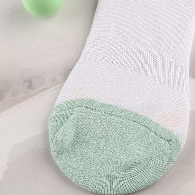 Good selling Embroidered cute design boat socks